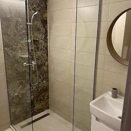 Apartment Adia 1- Faleaza Nord