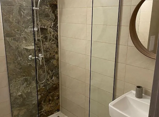 Apartment Adia 1- Faleaza Nord