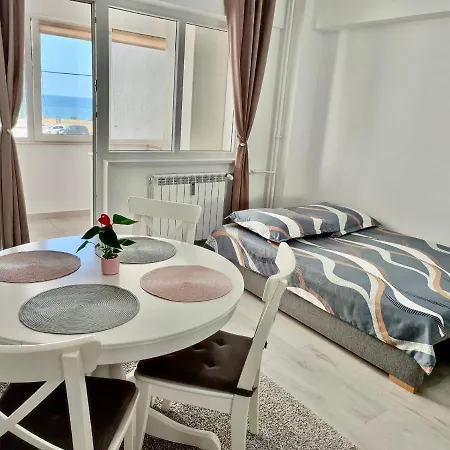 Apartment Adia 1- Faleaza Nord